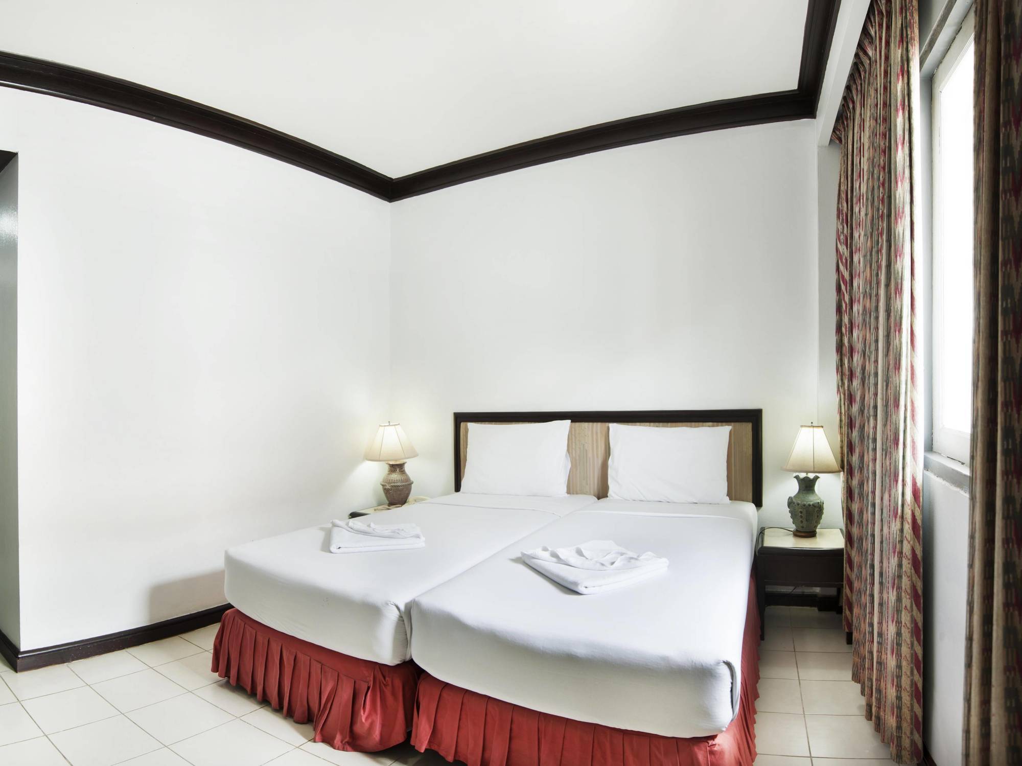 Rattana Mansion Hotell Phuket Eksteriør bilde