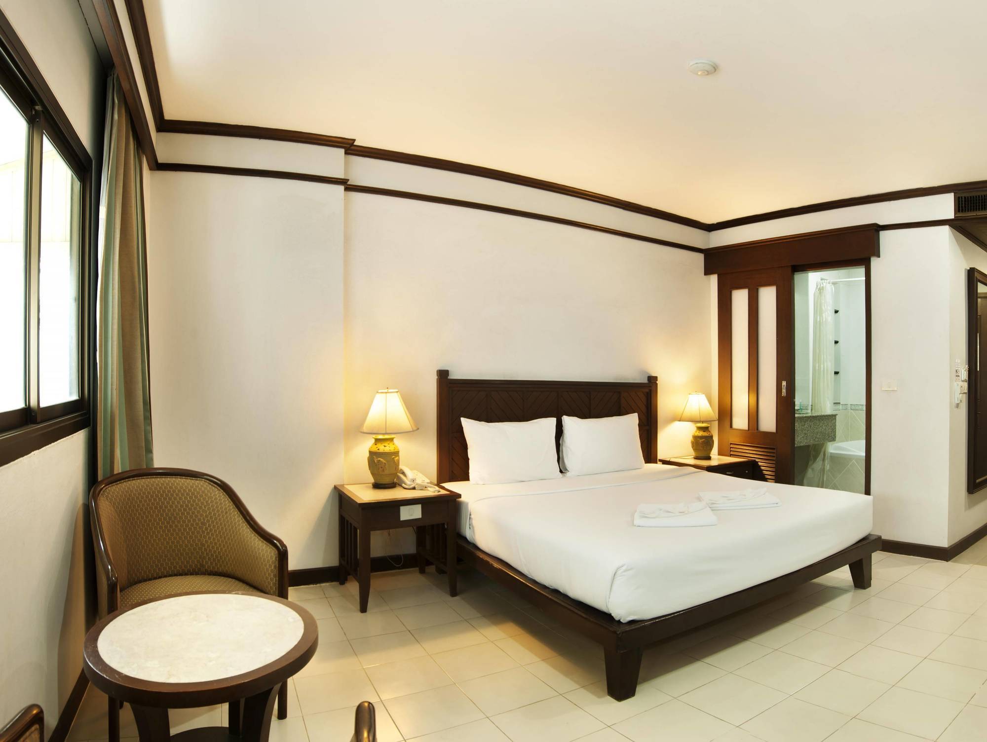 Rattana Mansion Hotell Phuket Eksteriør bilde