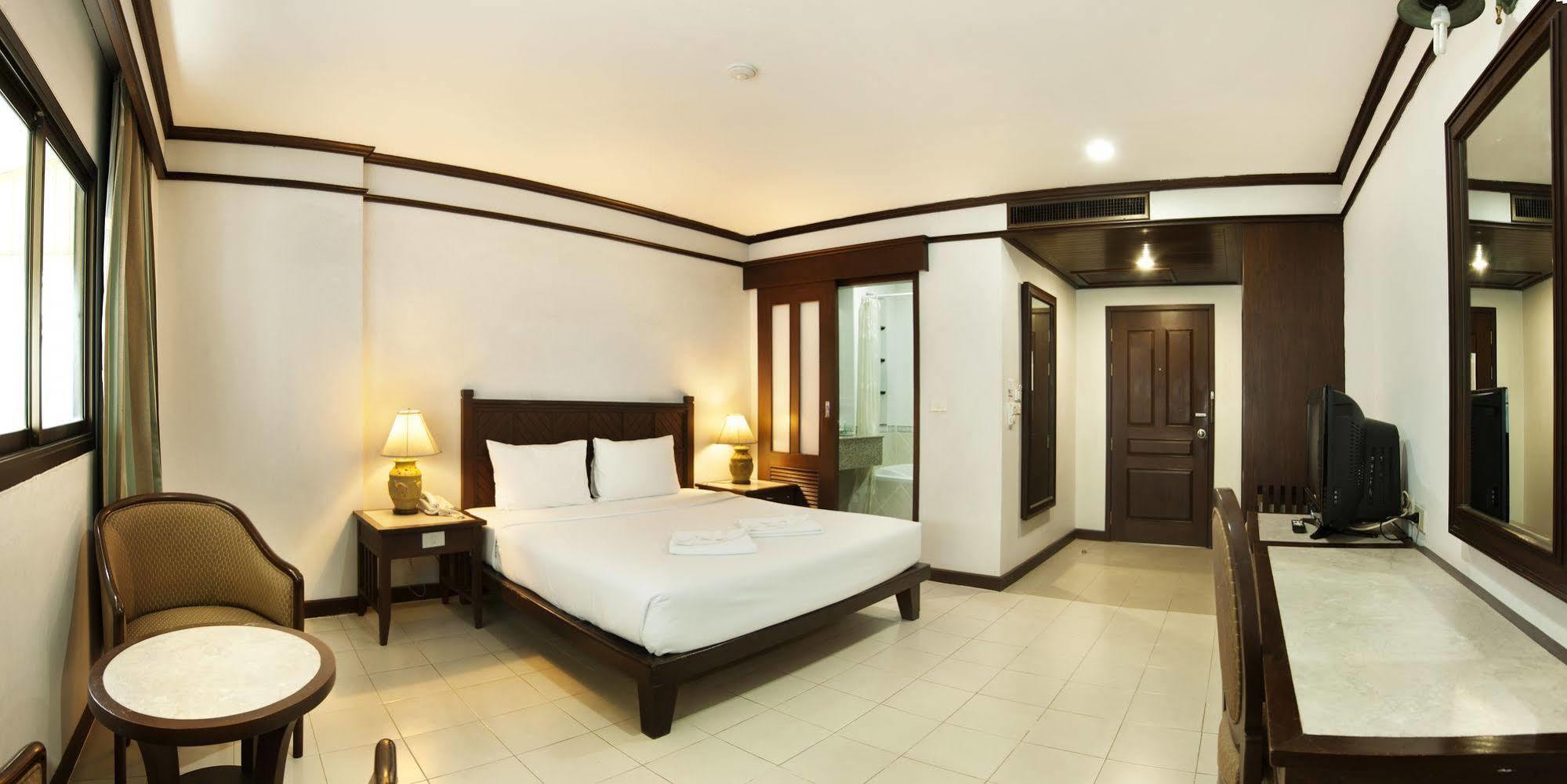 Rattana Mansion Hotell Phuket Eksteriør bilde