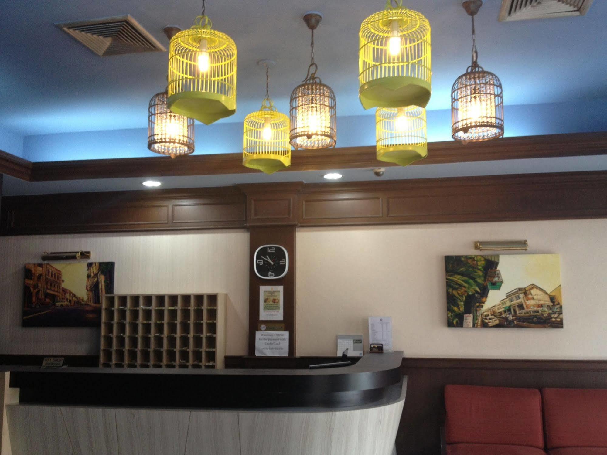 Rattana Mansion Hotell Phuket Eksteriør bilde