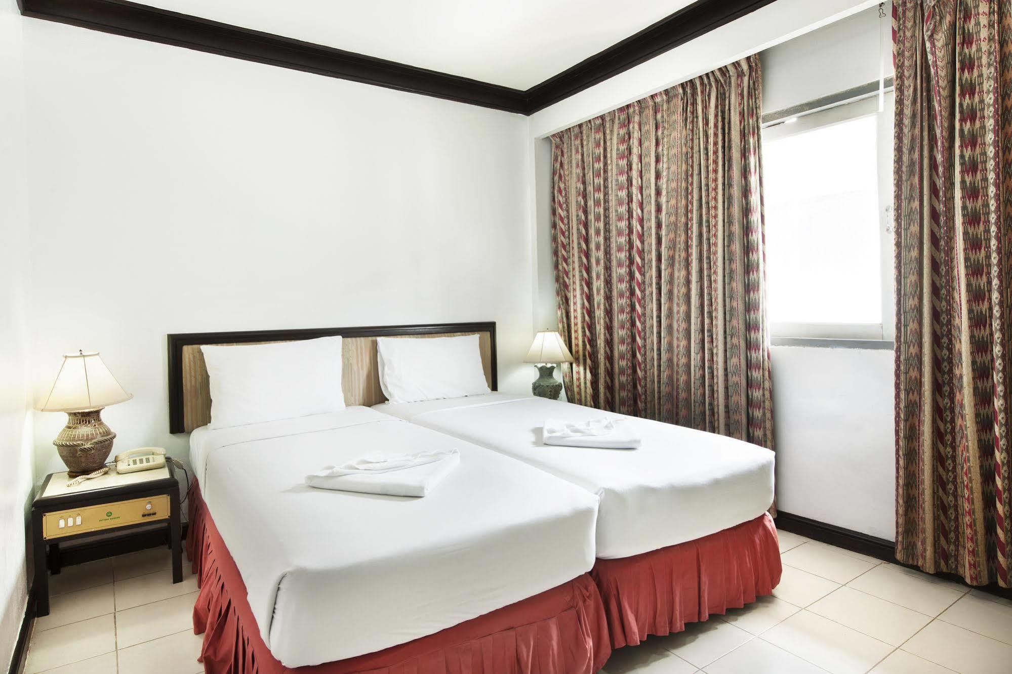 Rattana Mansion Hotell Phuket Eksteriør bilde